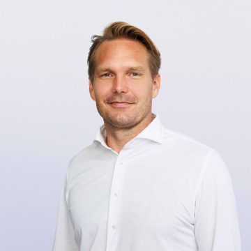 Headshot of AIS Operations Director EMEA Martijn Grassland